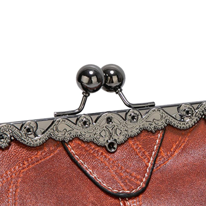 Mila | Vintage handbag with flap closure