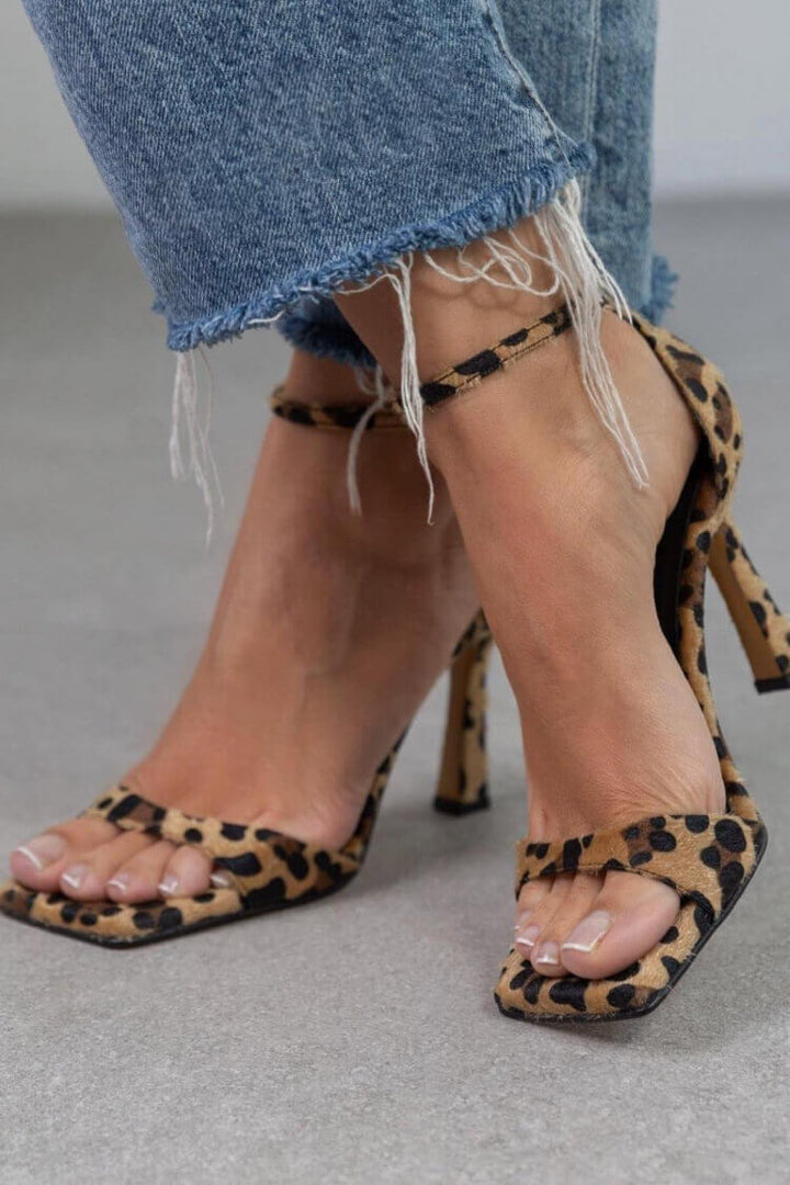 AFRICA | Elegant Animal Print Heeled Sandals for a Chic and Unique Look
