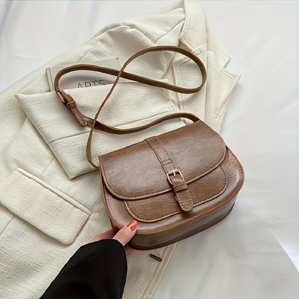 Evelyn™ | Classic Saddle-Shaped Shoulder Bag