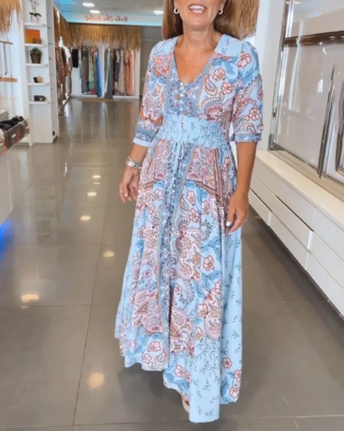 Party dress with V-neck and 3/4 sleeves