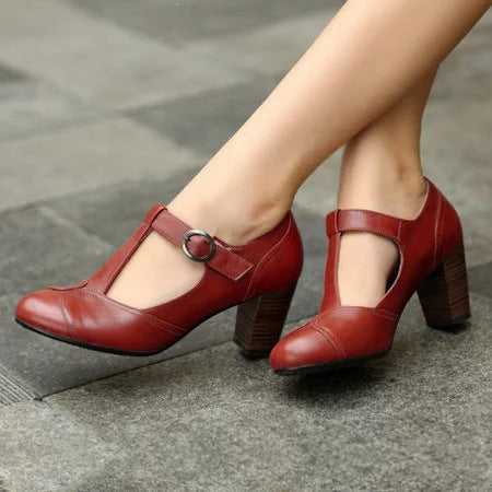 RACHELE | Elegant T-Strap Court Shoe with Low Heel for a Refined Look
