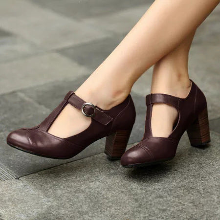 RACHELE | Elegant T-Strap Court Shoe with Low Heel for a Refined Look