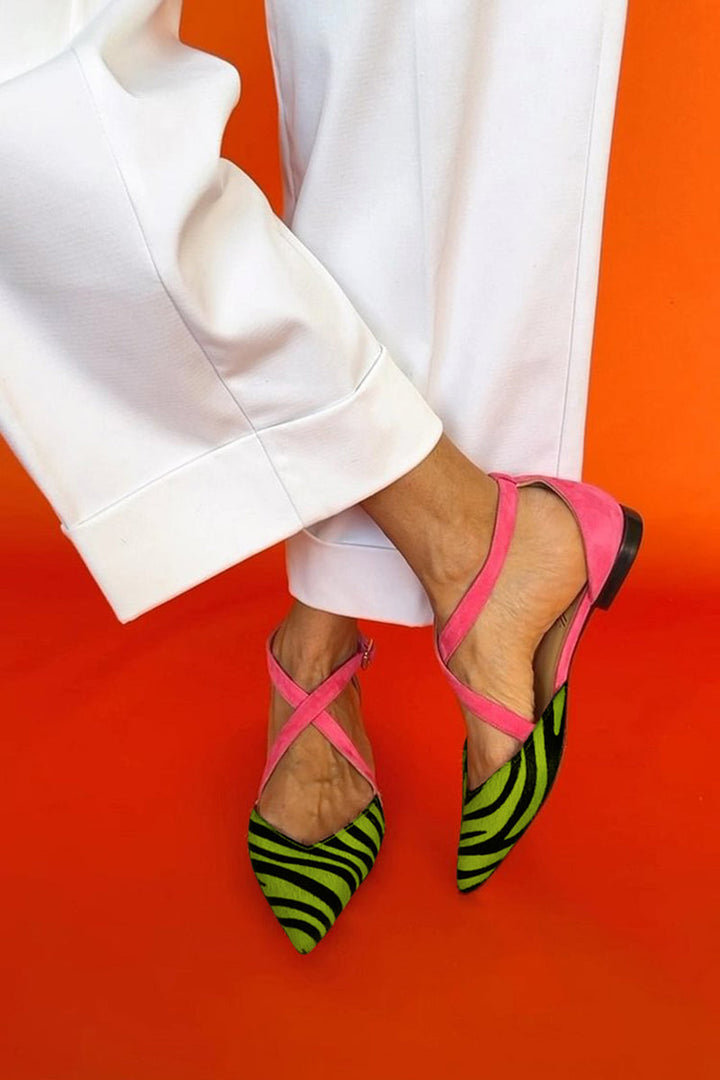 Zarella | Flat zebra sandals with crossed ankle straps