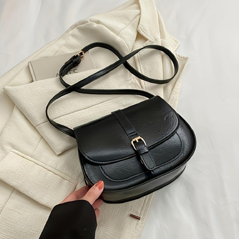 Evelyn™ | Classic Saddle-Shaped Shoulder Bag
